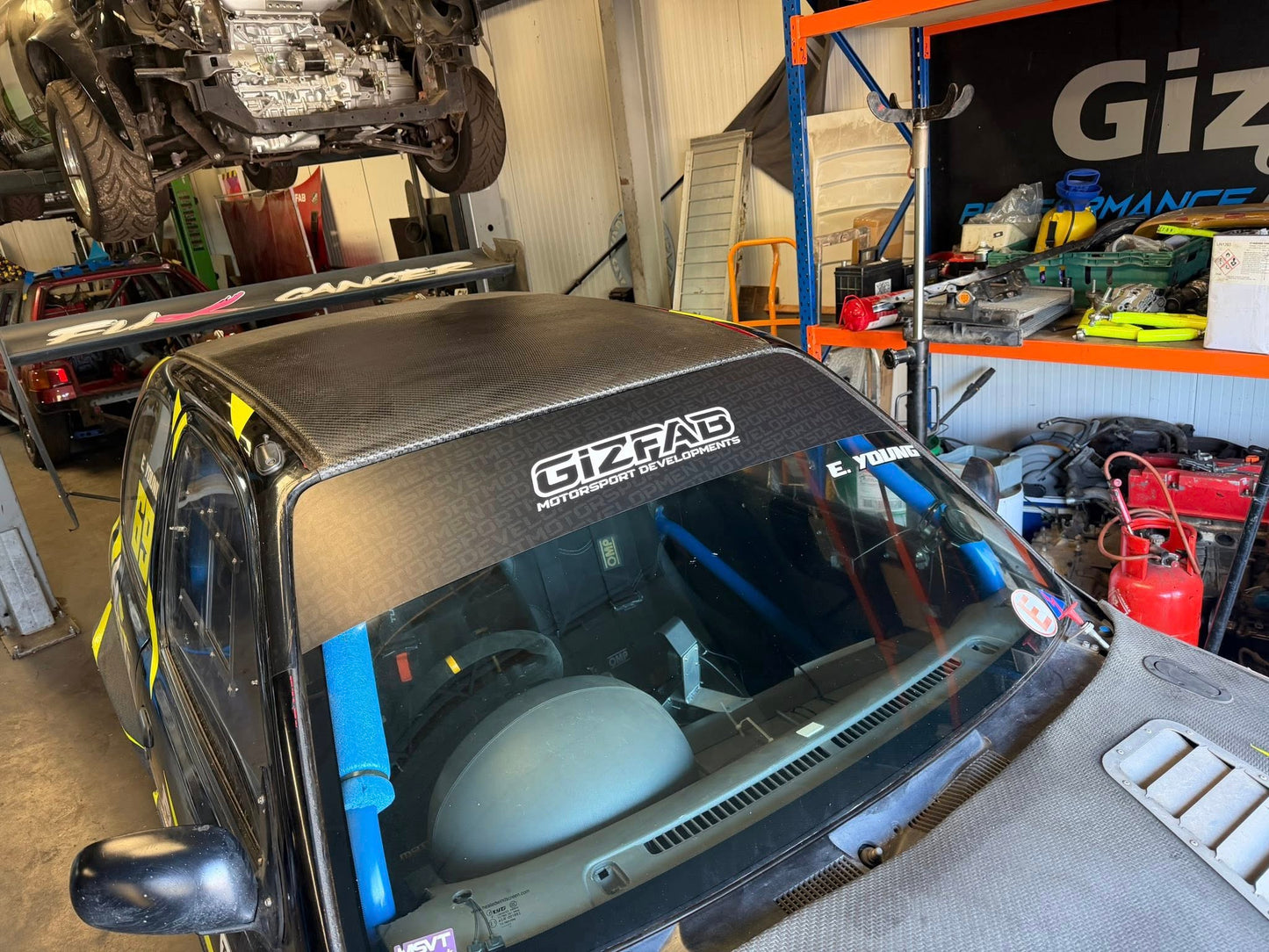 GizFab Windscreen Banner