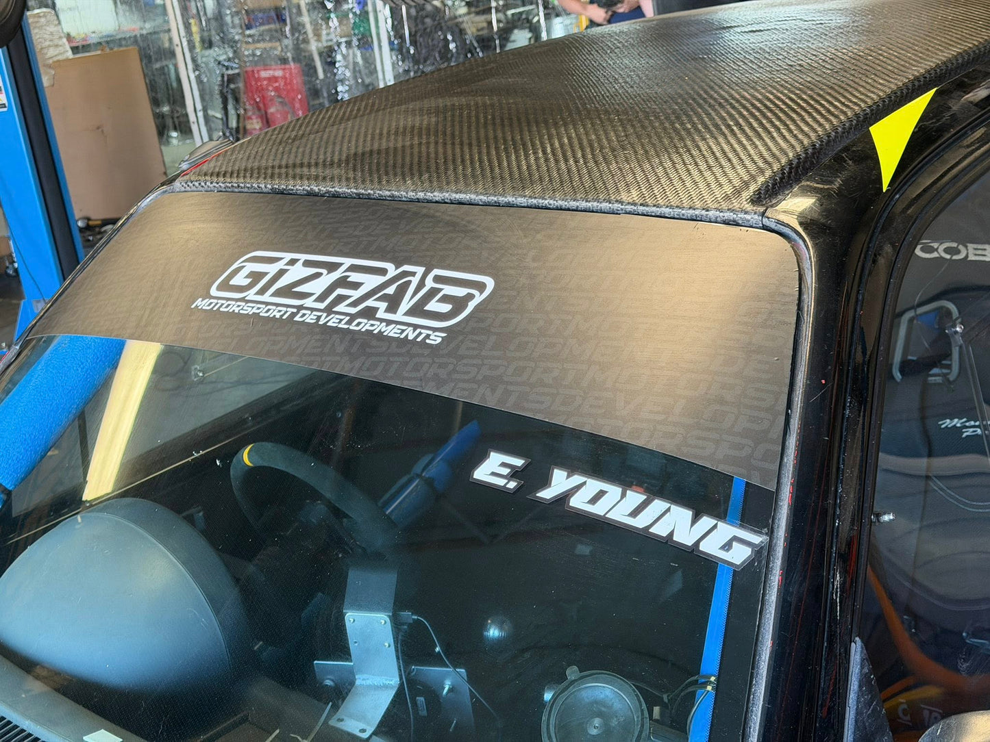 GizFab Windscreen Banner